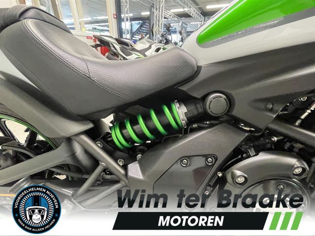 kawasaki - vn-900-classic-se