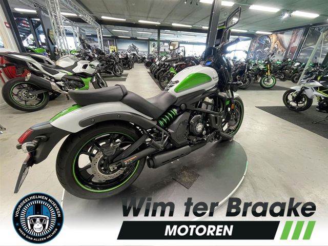 kawasaki - vn-900-classic-se