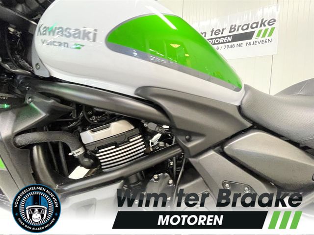kawasaki - vn-900-classic-se