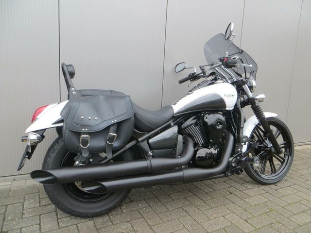 kawasaki - vn-900-custom