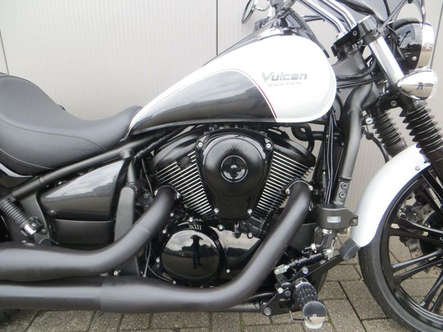 kawasaki - vn-900-custom