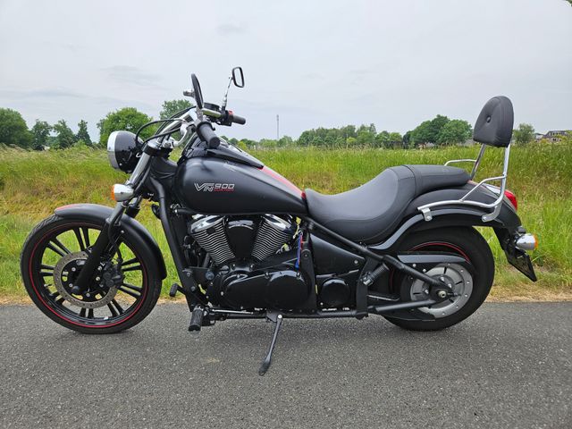 kawasaki - vn-900-custom