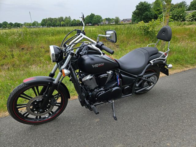 kawasaki - vn-900-custom