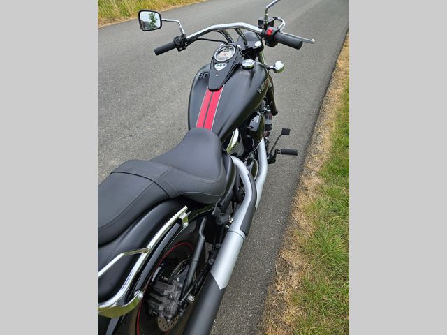 kawasaki - vn-900-custom