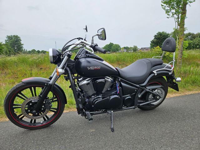 kawasaki - vn-900-custom