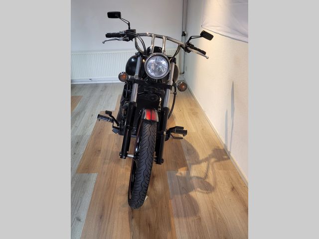 kawasaki - vn-900-custom