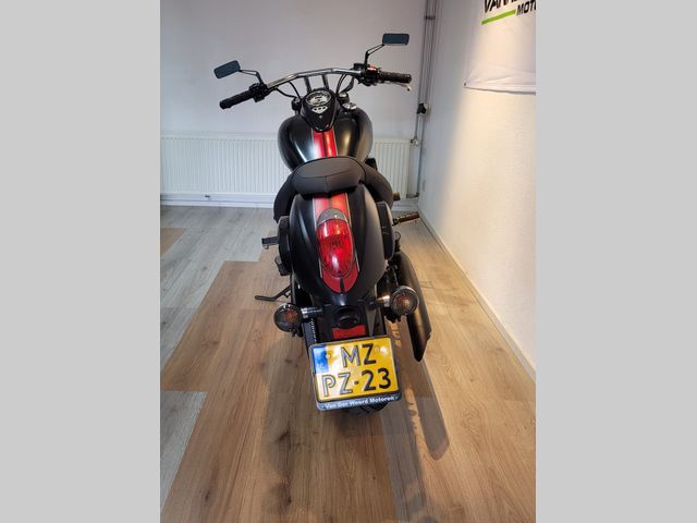 kawasaki - vn-900-custom
