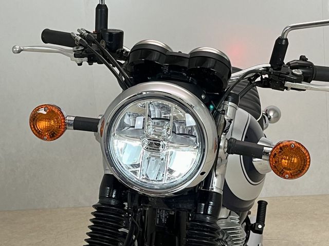 kawasaki - w800