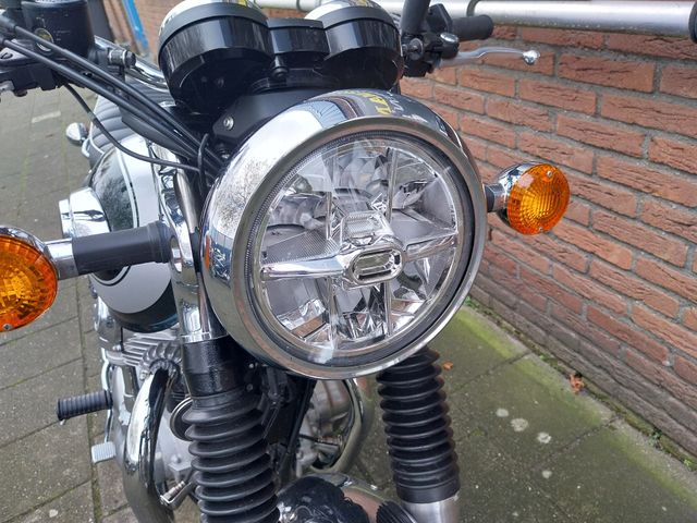 kawasaki - w800