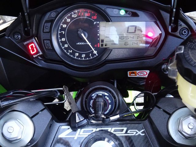 kawasaki - z-1000-sx