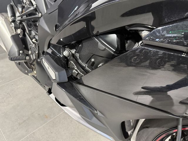kawasaki - z-1000-sx