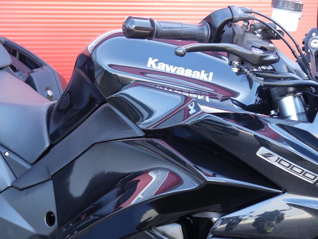 kawasaki - z-1000-sx-abs