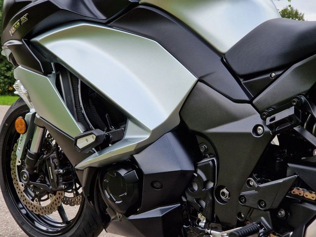 kawasaki - z-1000-sx-abs