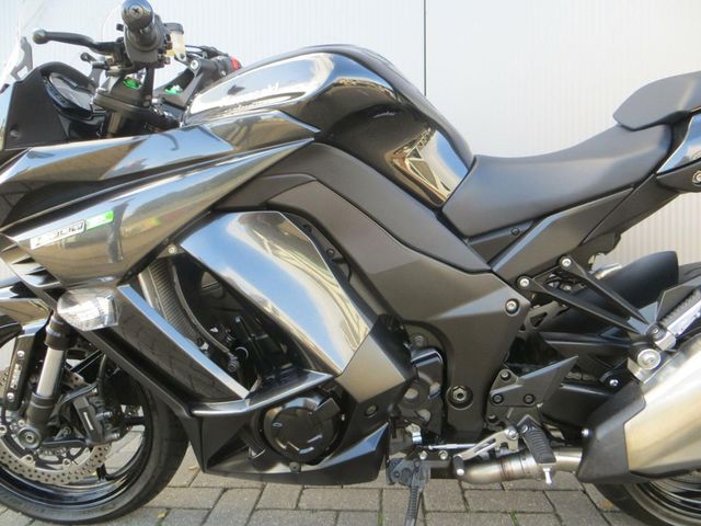 kawasaki - z-1000-sx-abs