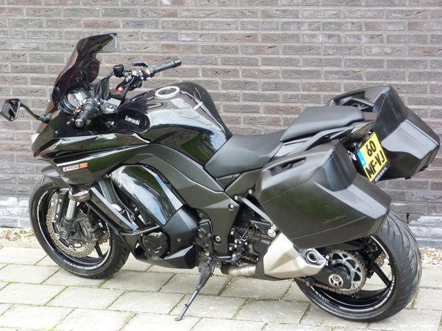 kawasaki - z-1000-sx-abs