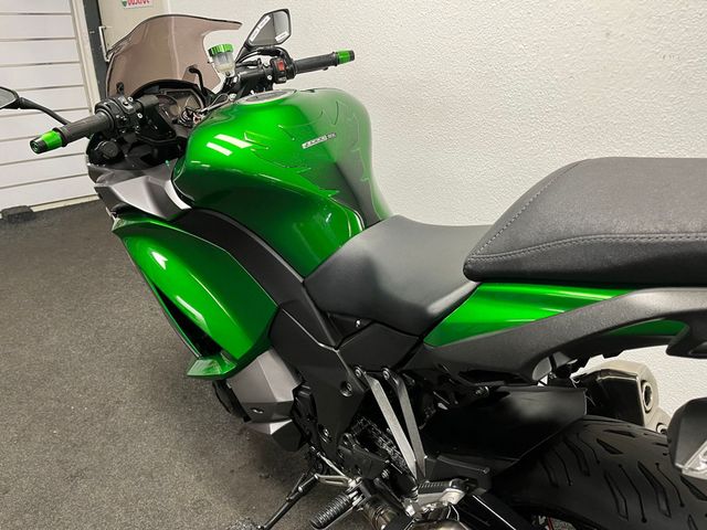 kawasaki - z-1000-sx-abs