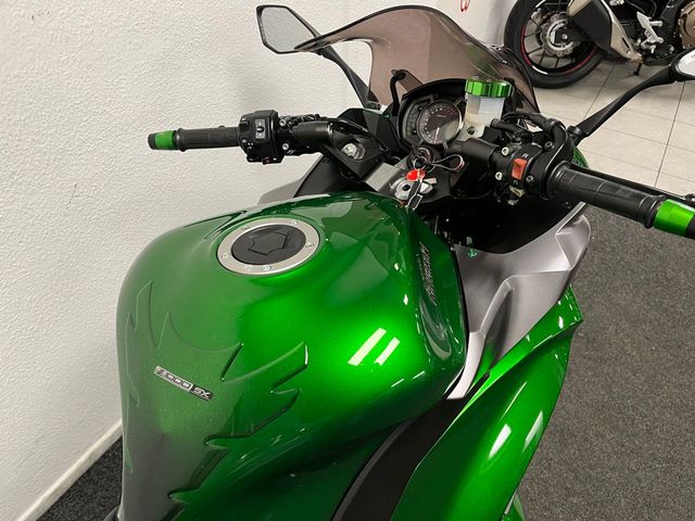 kawasaki - z-1000-sx-abs