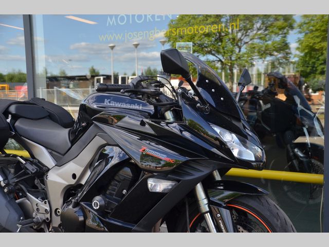 kawasaki - z-1000-sx-abs