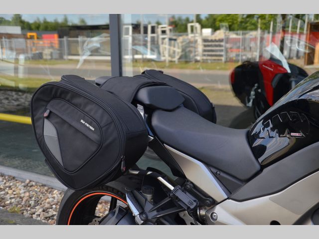 kawasaki - z-1000-sx-abs