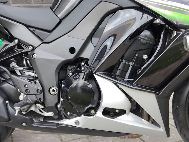 kawasaki - z-1000-sx-abs