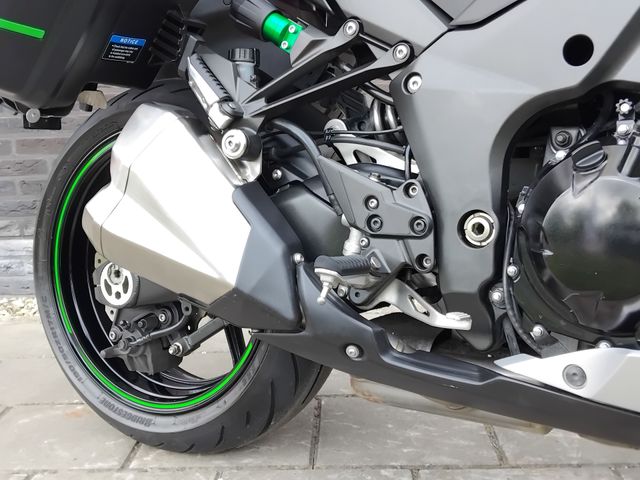 kawasaki - z-1000-sx-abs