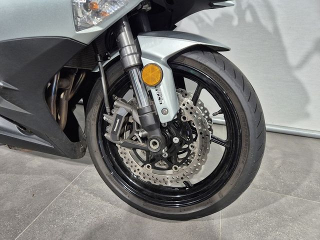 kawasaki - z-1000-sx-abs