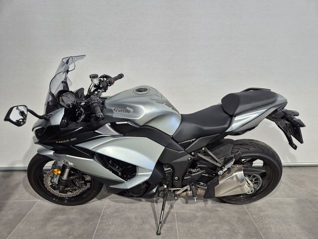 kawasaki - z-1000-sx-abs