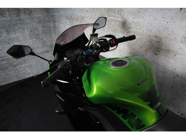 kawasaki - z-1000-sx-abs