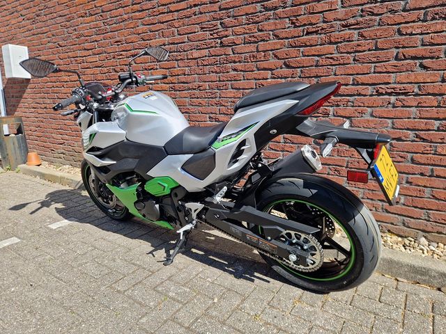 kawasaki - z-7-hybrid
