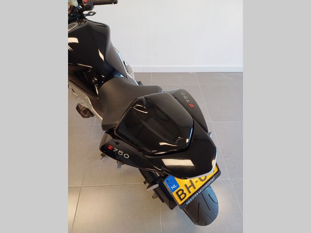 kawasaki - z-750