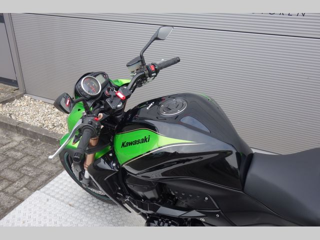 kawasaki - z-750-r