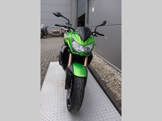kawasaki - z-750-r
