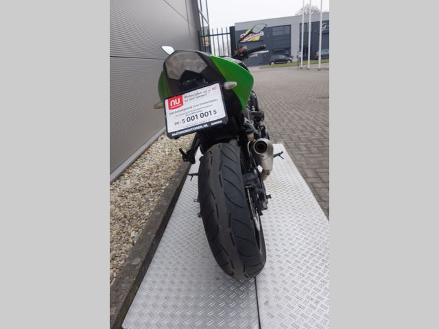 kawasaki - z-750-r