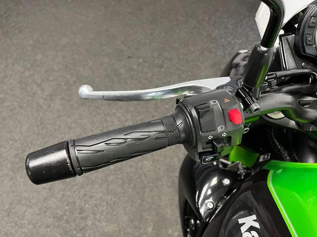 kawasaki - z-750-r