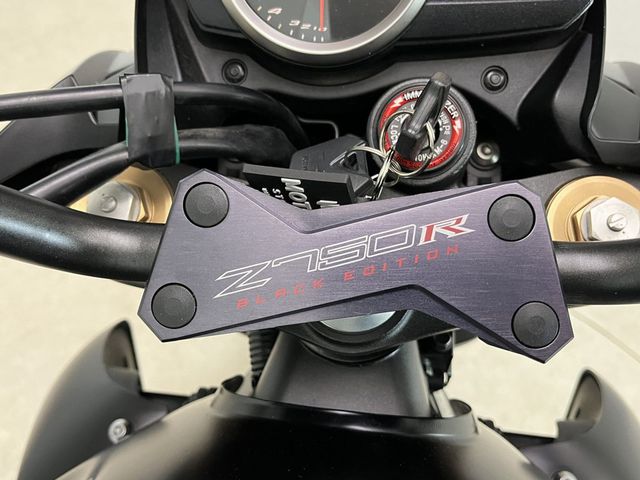 kawasaki - z-750-r-abs