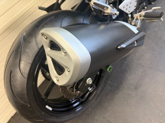 kawasaki - z-750-r-abs