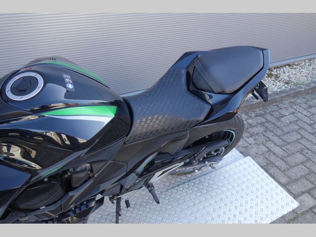 kawasaki - z-800-abs