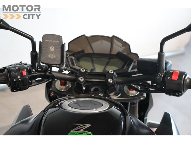 kawasaki - z-800-abs