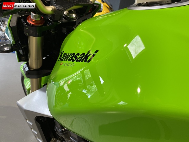 kawasaki - z1000