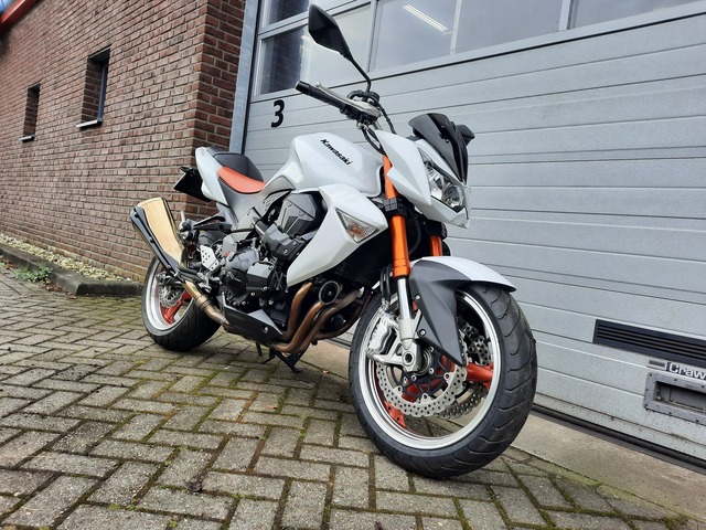 kawasaki - z1000