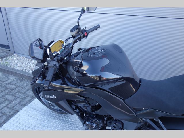kawasaki - z1000