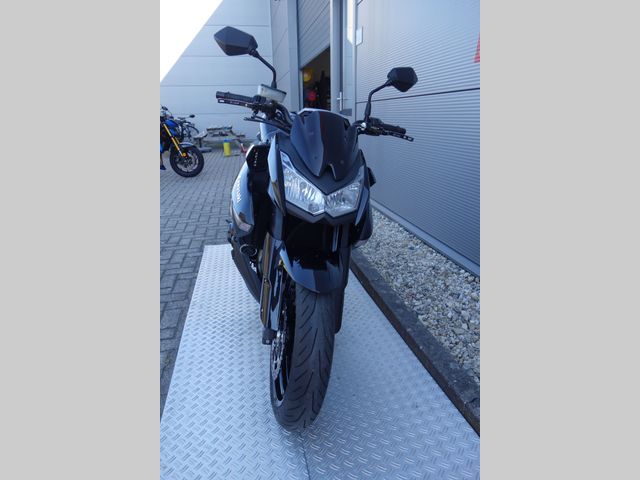 kawasaki - z1000