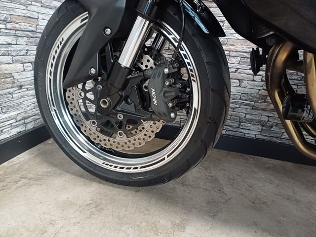 kawasaki - z1000
