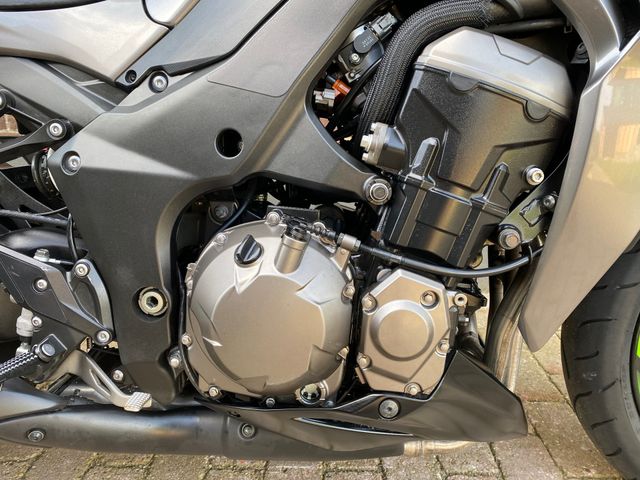 kawasaki - z1000-abs