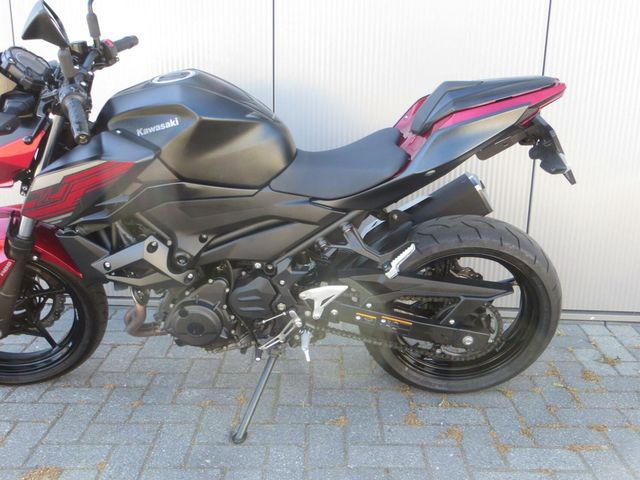 kawasaki - z400-performance