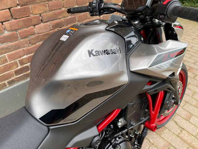 kawasaki - z650