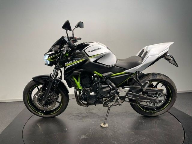 kawasaki - z650