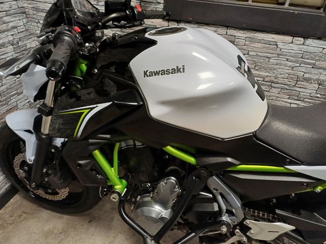 kawasaki - z650