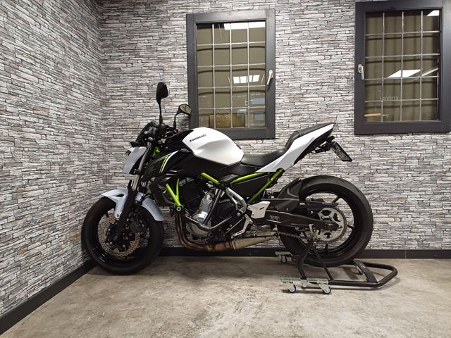 kawasaki - z650