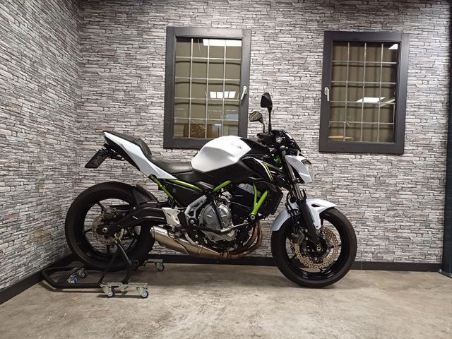 kawasaki - z650